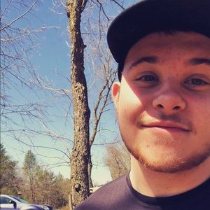 Meet your Posher, Dakota